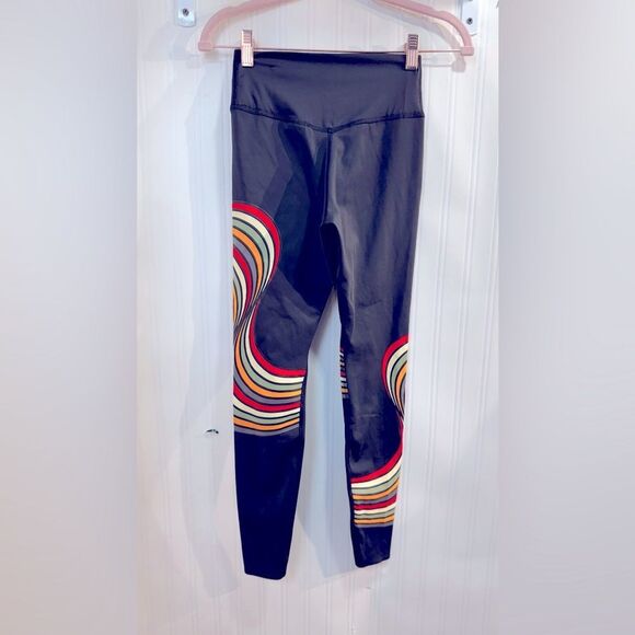 The Nike One Luxe Mid-Rise Tight Fit Leggings Size XS - Picture 5 of 7